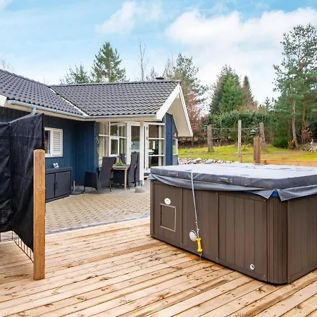 8 Person In Ebeltoft