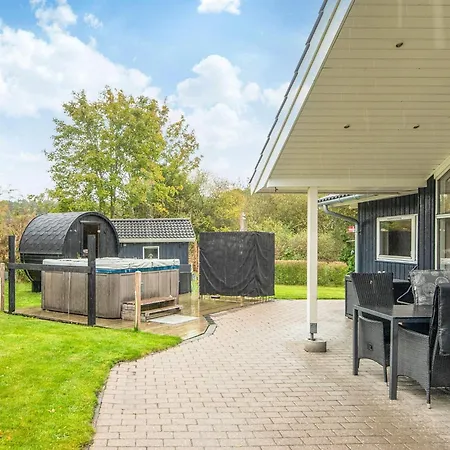 8 Person In Ebeltoft-by Traum Dom wakacyjny *