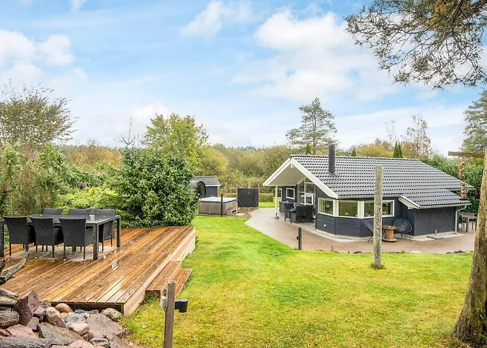 Holiday home 8 Person In Ebeltoft-by Traum *